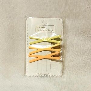 Yellow Hair clips/Barrettes